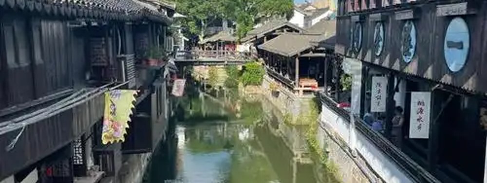 Photograph of the Xinchang ancient town walk route